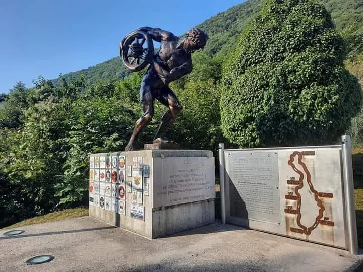 circuito del lario monumento